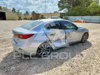 2018 Mazda 3 photo