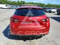 2018 Mazda 3 photo