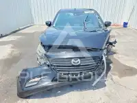 2018 Mazda 3 фото