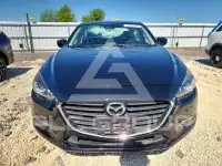 2018 Mazda 3 photo