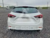 2018 Mazda 3 фото
