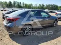 2018 Mazda 3 photo