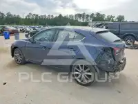 2018 Mazda 3 photo