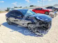 2018 Mazda 3 фото