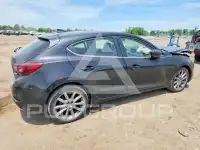 2018 Mazda 3 photo