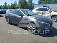 2018 Mazda 3 photo