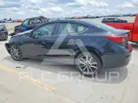 2018 Mazda 3 photo
