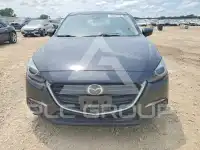 2018 Mazda 3 photo