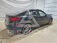 2018 Mazda 3 photo