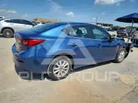 2018 Mazda 3 photo