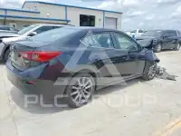 2018 Mazda 3 photo