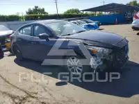 2018 Mazda 3 фото
