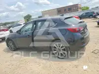 2018 Mazda 3 photo