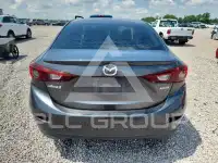 2018 Mazda 3 photo