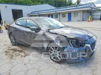 2018 Mazda 3 photo