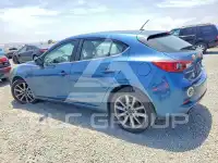 2018 Mazda 3 фото