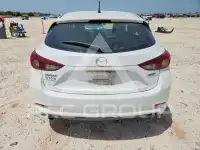 2018 Mazda 3 photo