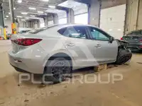 2018 Mazda 3 photo