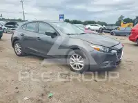 2018 Mazda 3 фото