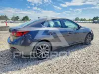 2018 Mazda 3 photo