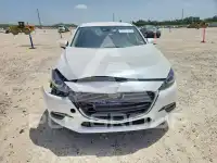 2018 Mazda 3 photo