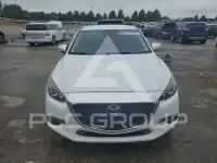 2018 Mazda 3 photo