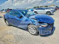 2018 Mazda 3 photo