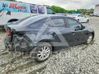2018 Mazda 3 photo