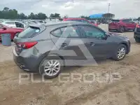 2018 Mazda 3 фото