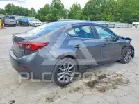 2018 Mazda 3 photo