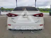 2018 Mazda 3 photo
