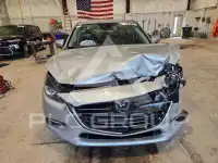 2018 Mazda 3 фото