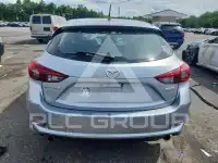 2018 Mazda 3 photo