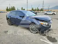 2018 Mazda 3 photo
