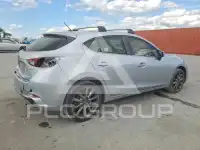 2018 Mazda 3 photo