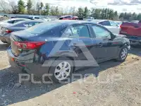 2018 Mazda 3 photo
