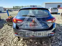 2018 Mazda 3 photo