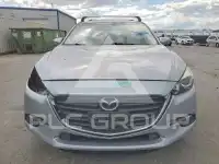 2018 Mazda 3 photo