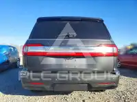 2018 Lincoln NAVIGATOR photo