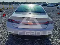 2018 Lincoln MKZ photo