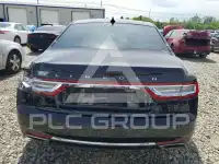 2018 Lincoln Continental photo