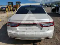2018 Lincoln Continental photo