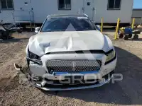 2018 Lincoln Continental photo
