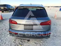 2018 Audi SQ5 photo