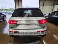 2018 Audi Q7 фото