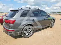 2018 Audi Q7 фото