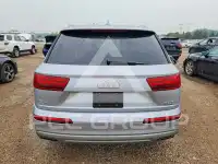 2018 Audi Q7 фото