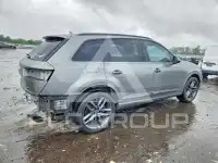 2018 Audi Q7 фото