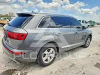 2018 Audi Q7 фото