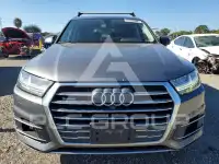 2018 Audi Q7 фото